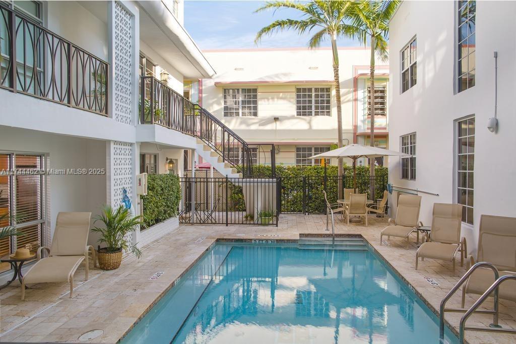 Short-Term Investment Opportunity – Studio at The Fountain Condo, South of Fifth
Discover a prime Airbnb rental opportunity in the exclusive South of Fifth neighborhood. This stylish studio at The Fountain Condo offers the perfect blend of comfort and investment potential. Enjoy a sought-after location just steps from the beach, dining, and nightlife. Don't miss this unique chance!