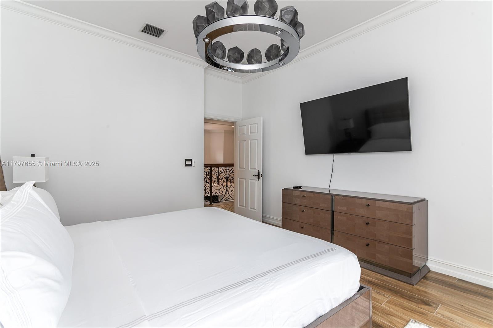 BEACH WAY HEIGHTS UNIT - Residential Lease