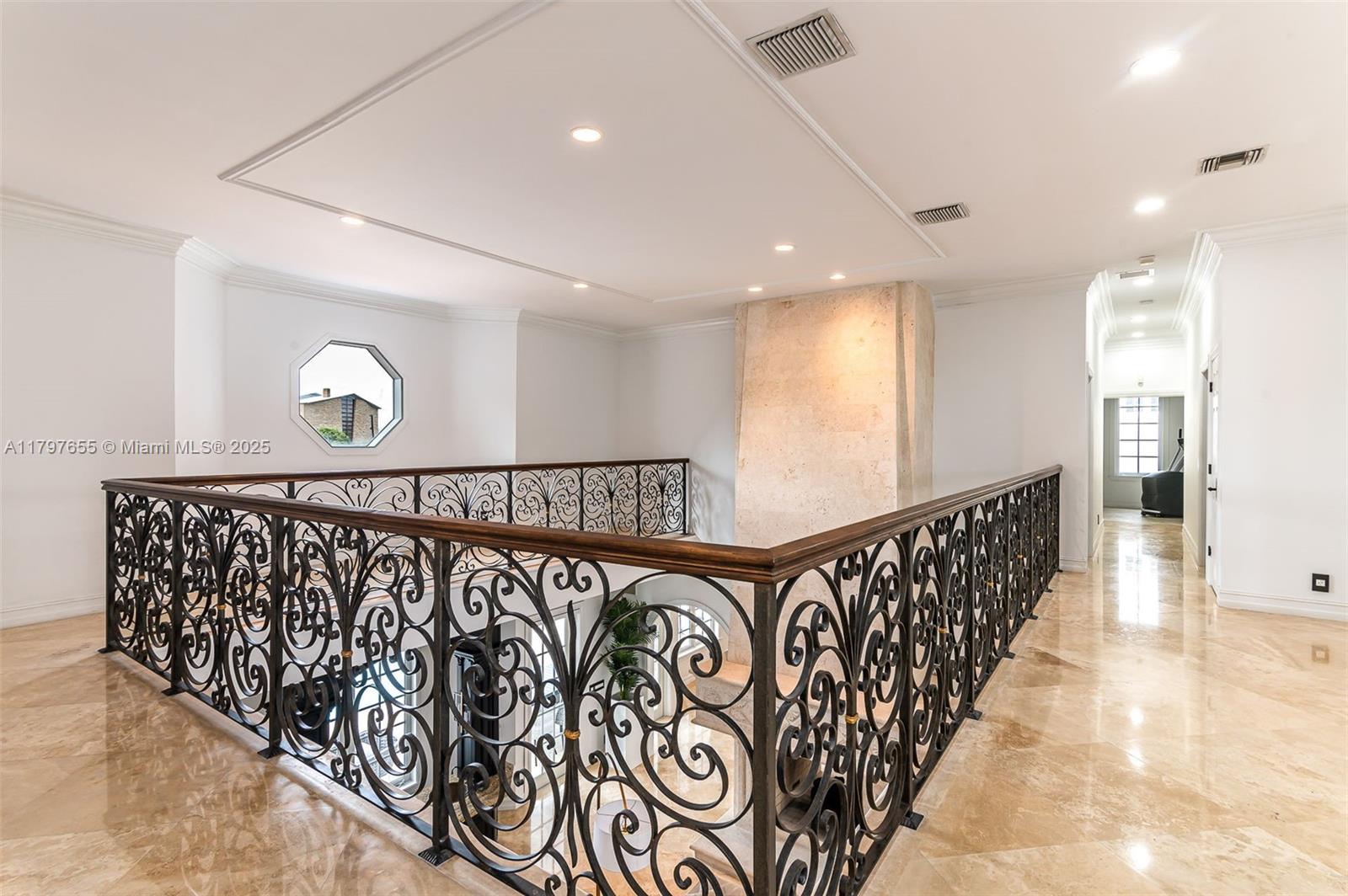 BEACH WAY HEIGHTS UNIT - Residential Lease