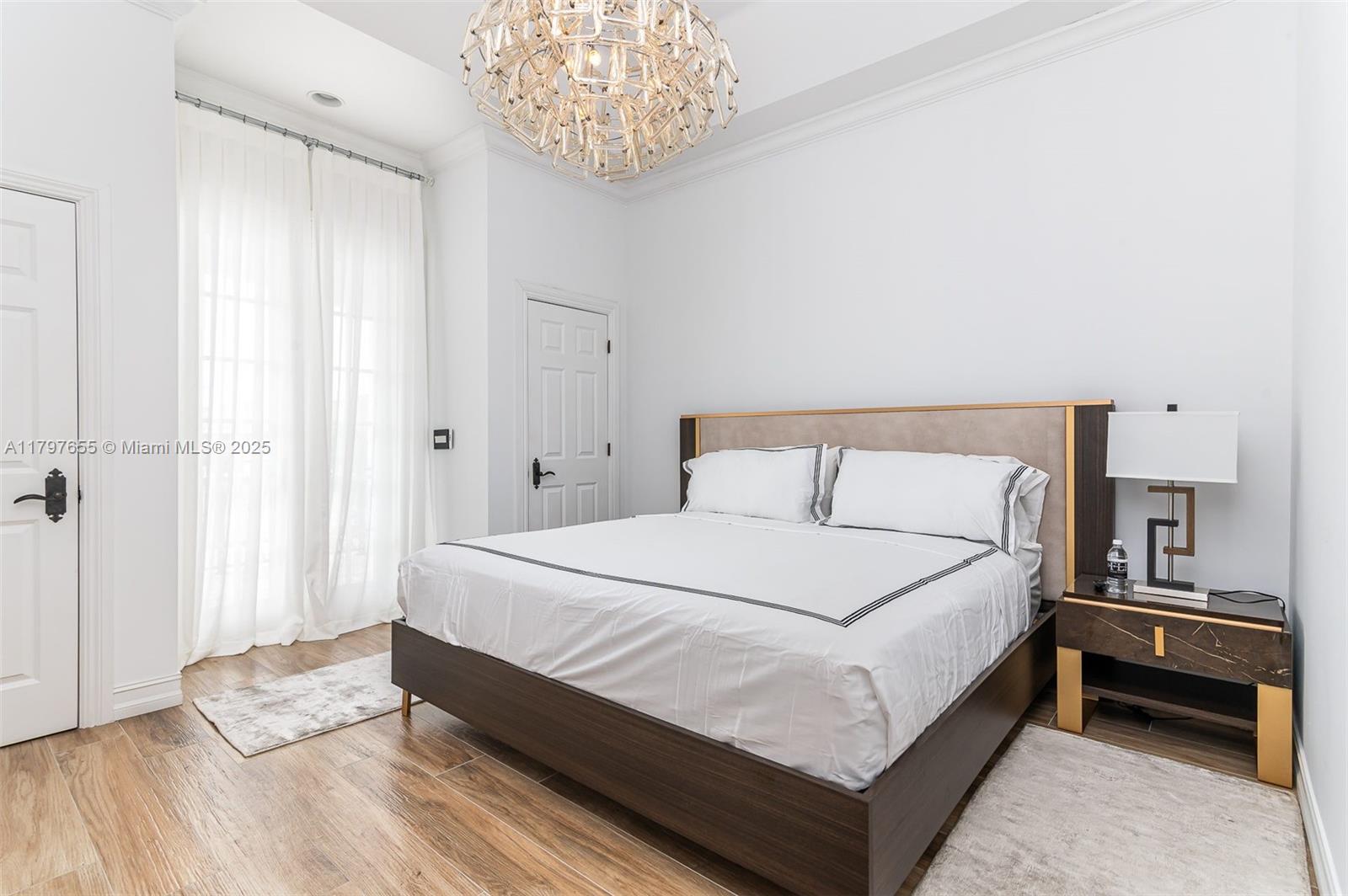 BEACH WAY HEIGHTS UNIT - Residential Lease