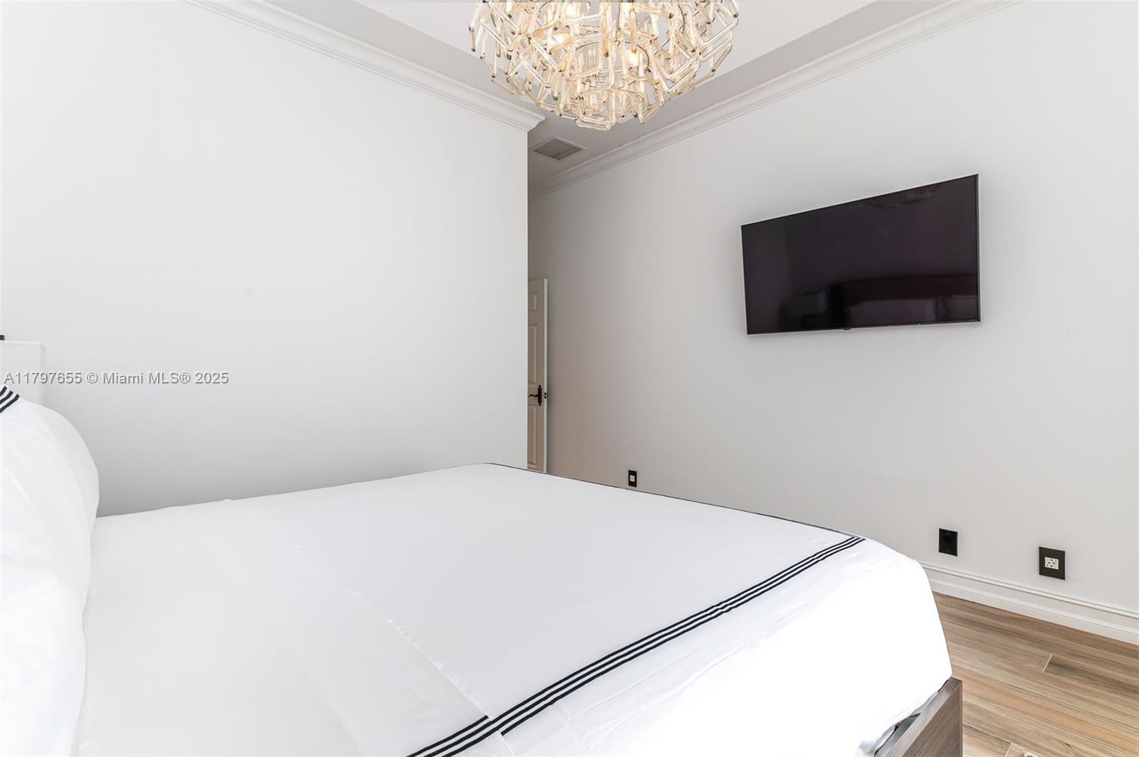 BEACH WAY HEIGHTS UNIT - Residential Lease