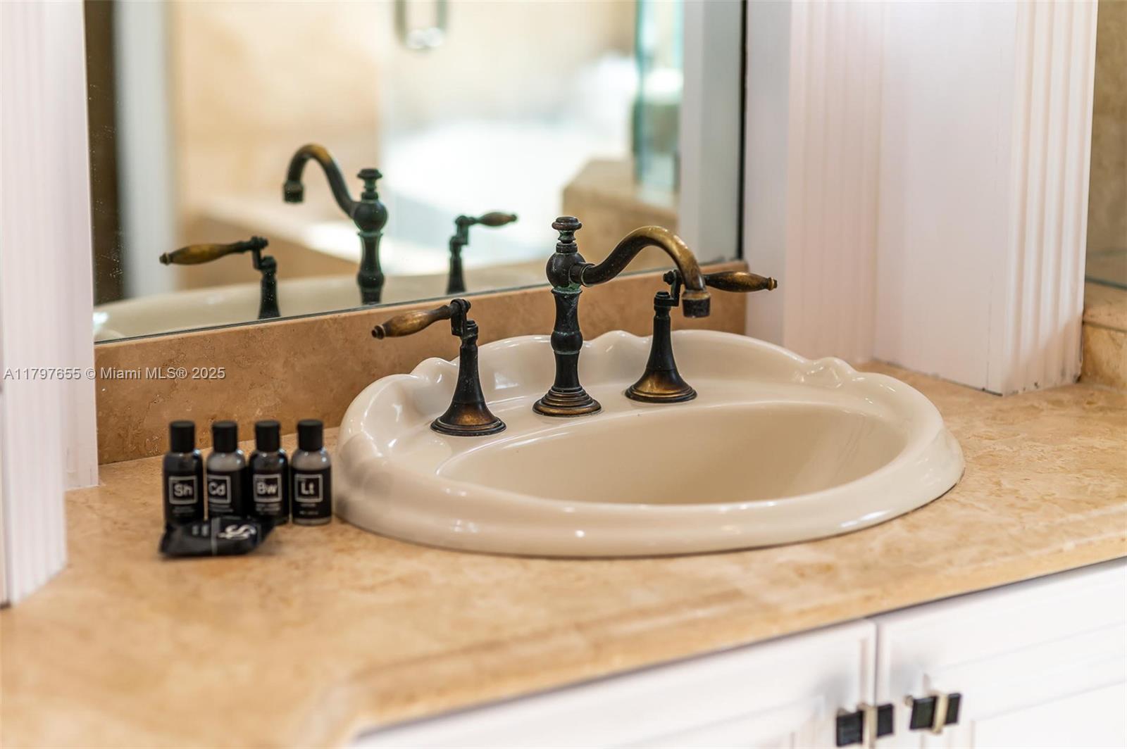 BEACH WAY HEIGHTS UNIT - Residential Lease