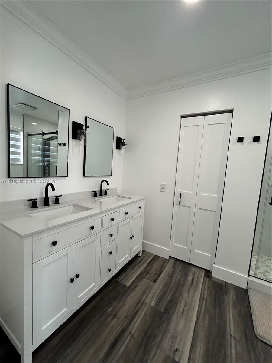 PALM SPRINGS VILLAS 3RD A - Residential