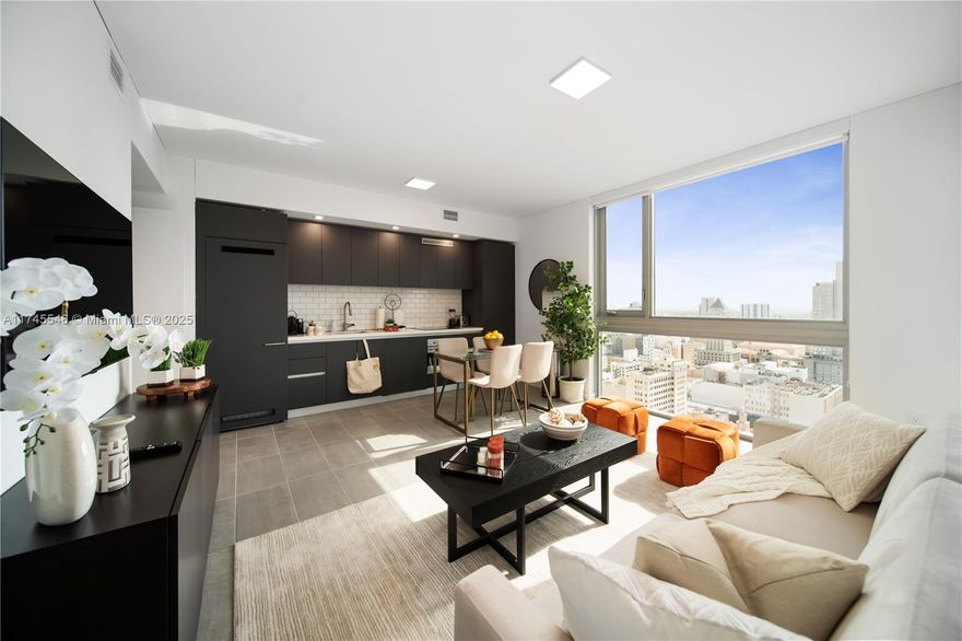 Gorgeous Penthouse 2 Bedroom in the heart of Downtown. Short-Term Rentals allowed. Fully Furnished. Great investment unit. Reach out for rental information. Currently rented short-term.