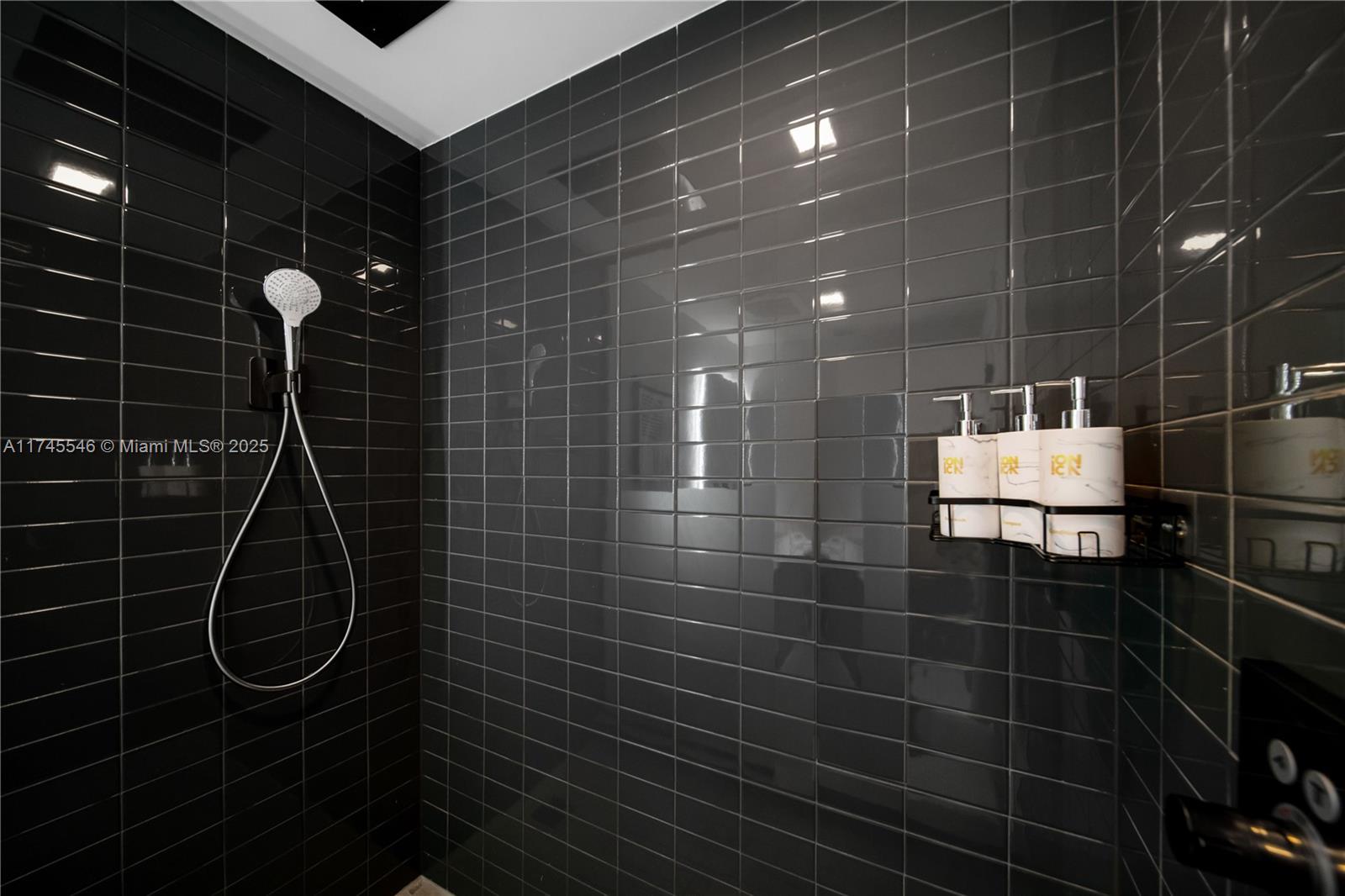 MAP OF MIAMI DADE CO. FL. - Residential