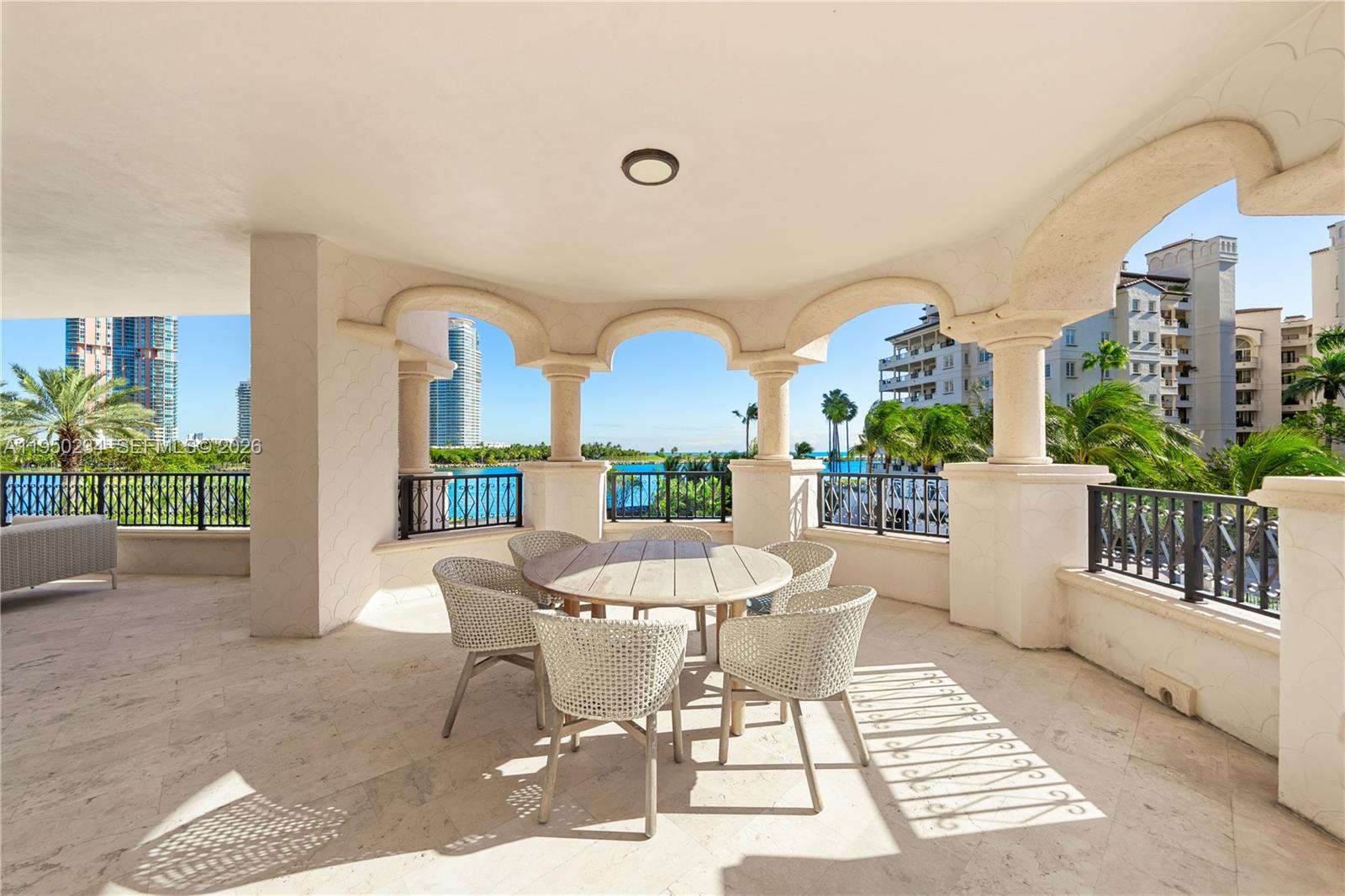PALAZZO DEL MARE AT FISHER - Residential