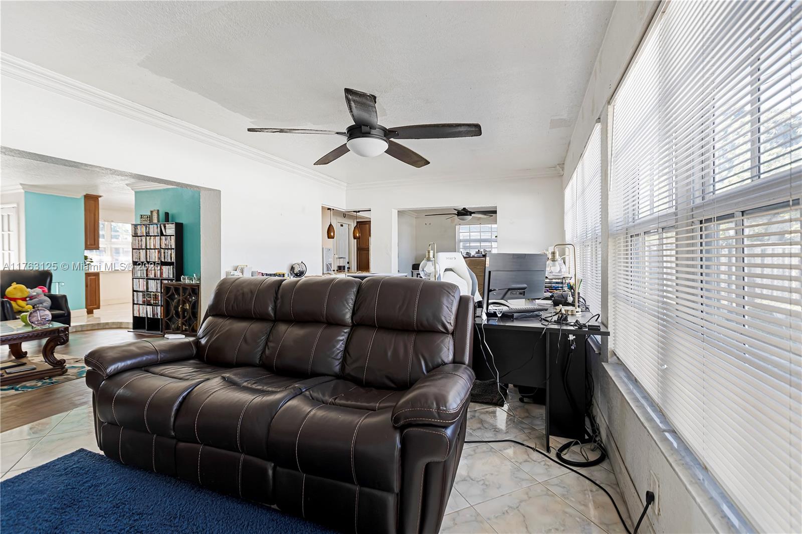 3940 NW 34th Ave