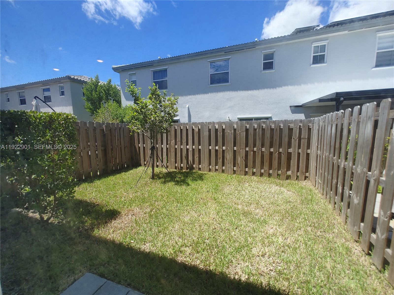 KEYS GATE RESIDENTIAL - Residential Lease