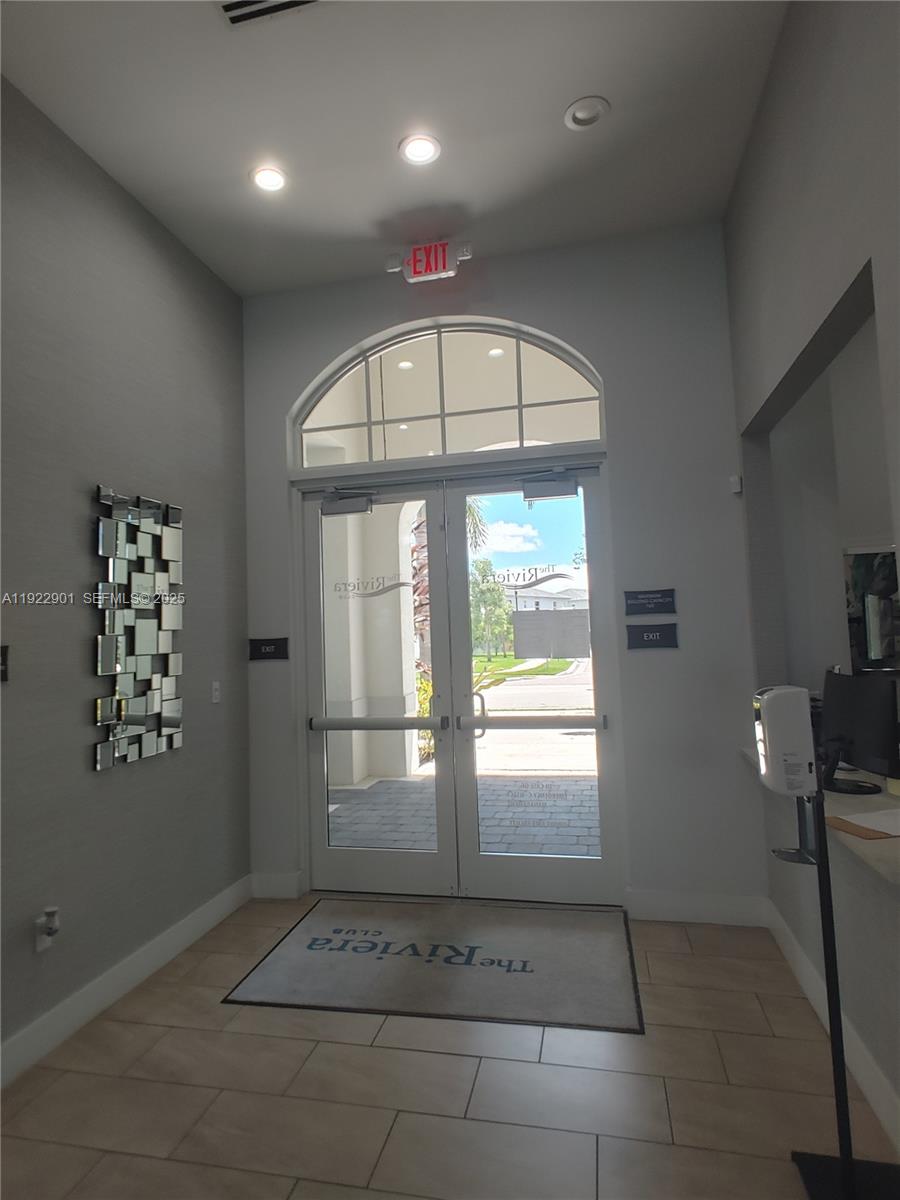 KEYS GATE RESIDENTIAL - Residential Lease