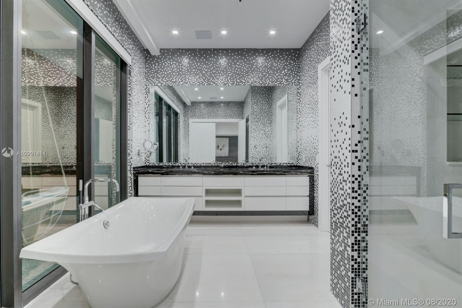 SEA ISLAND - Residential