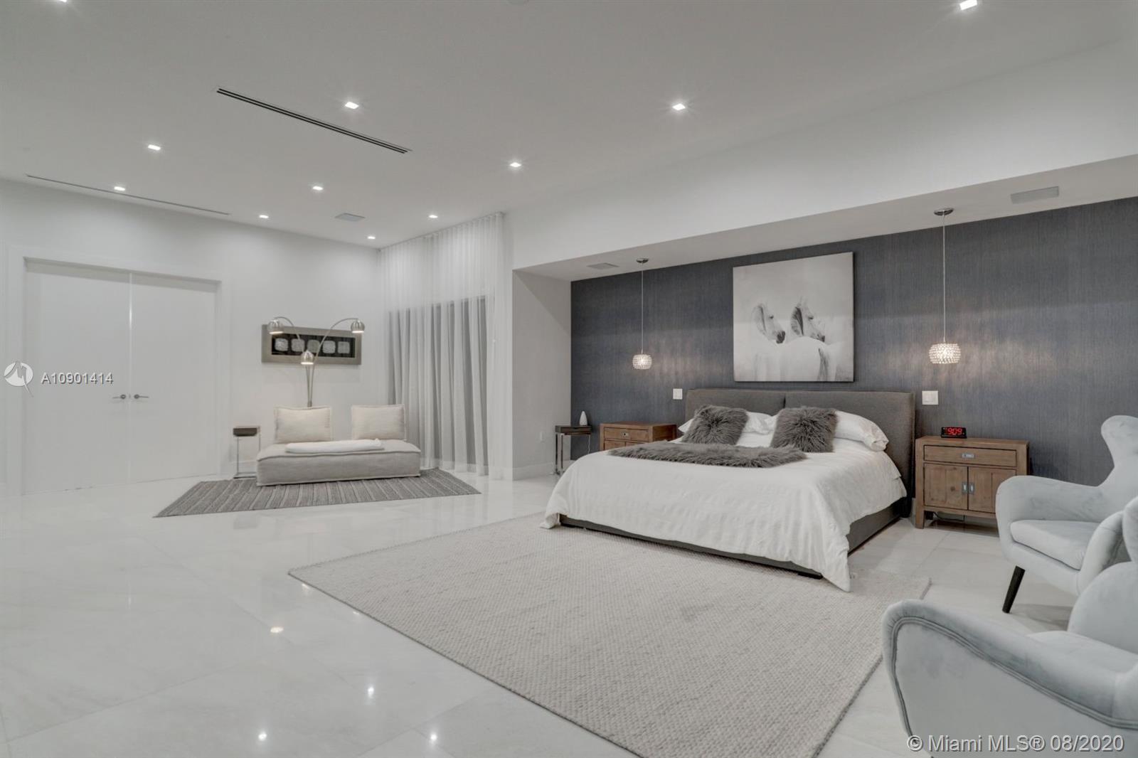 SEA ISLAND - Residential