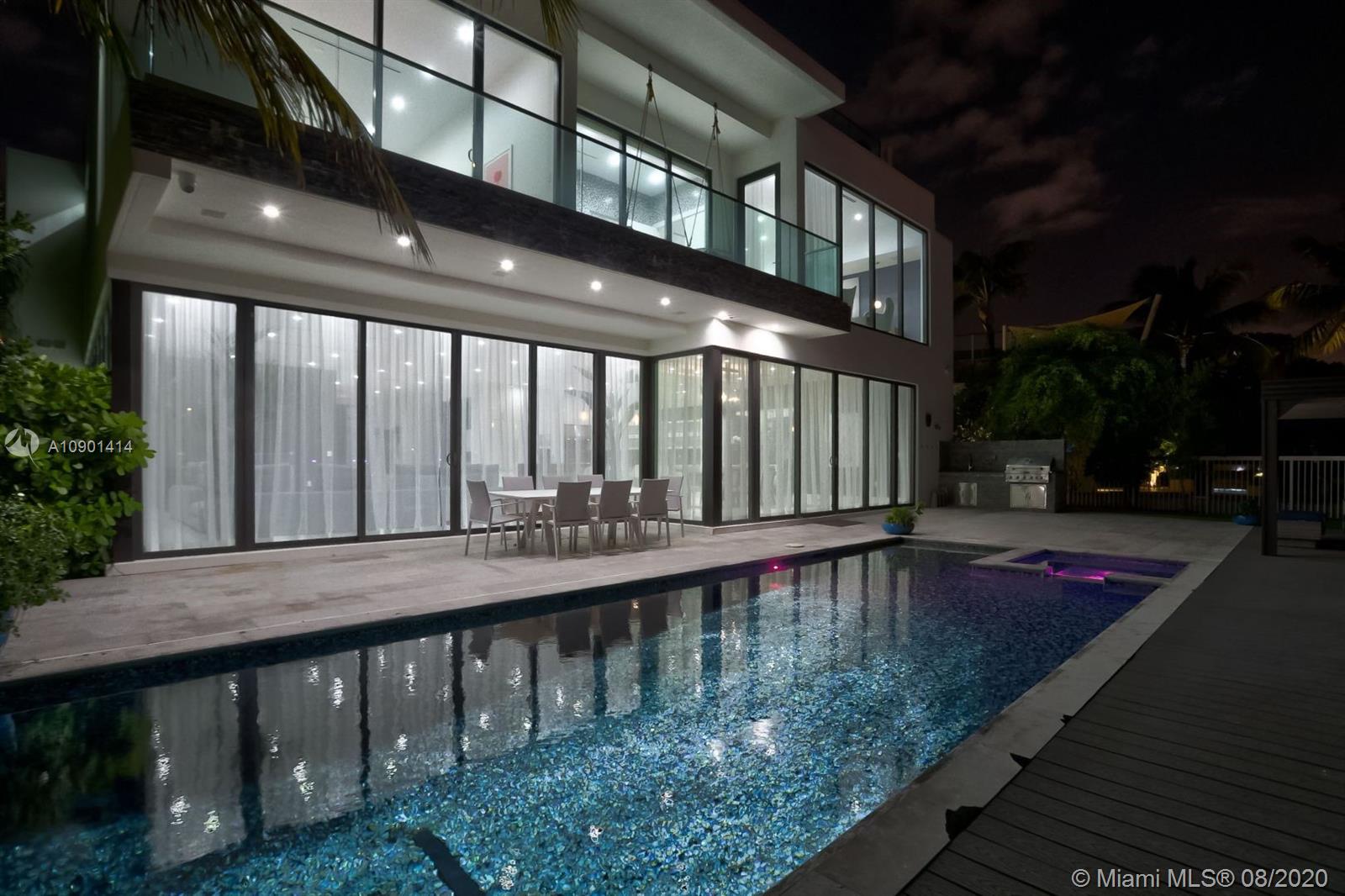 SEA ISLAND - Residential