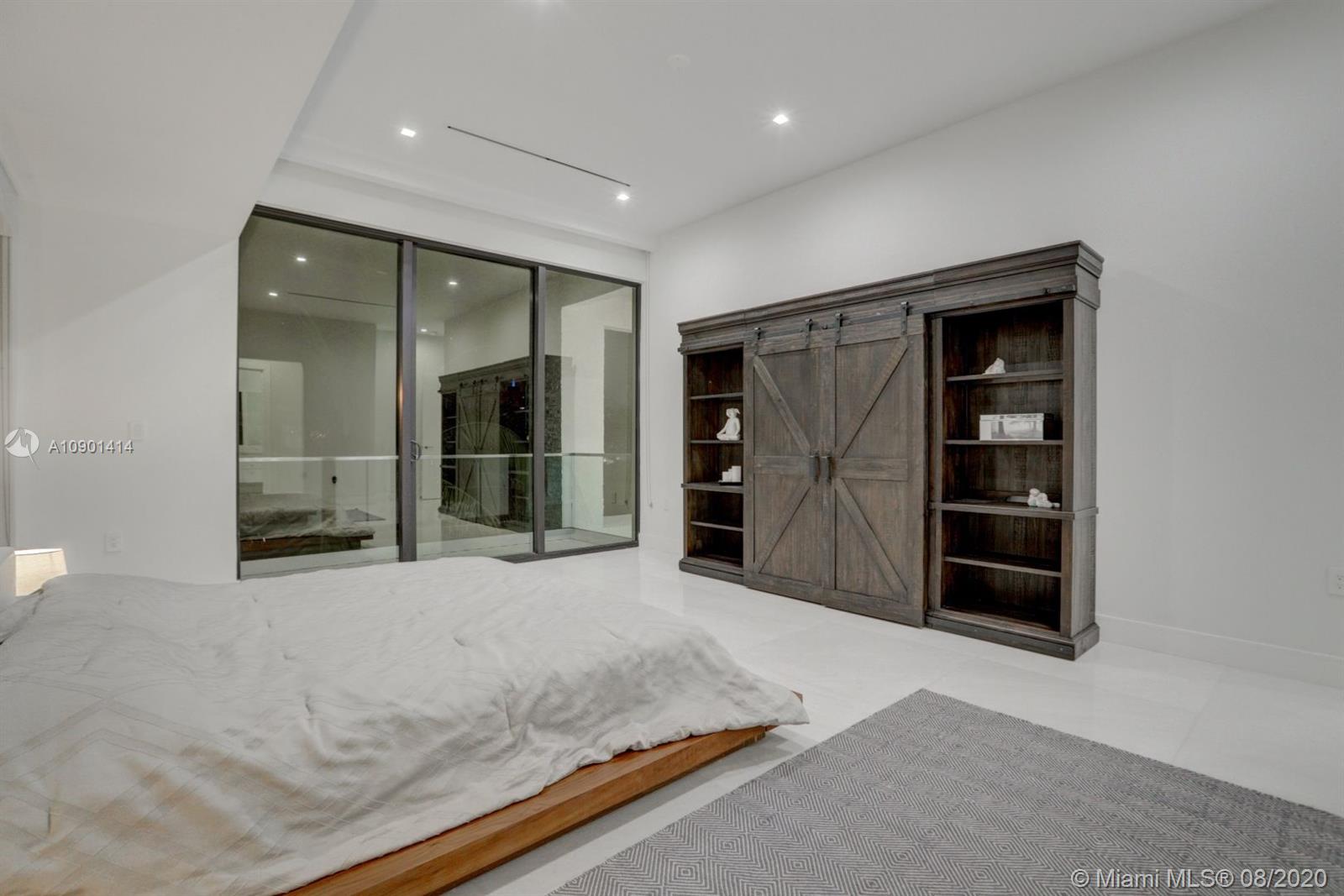 SEA ISLAND - Residential