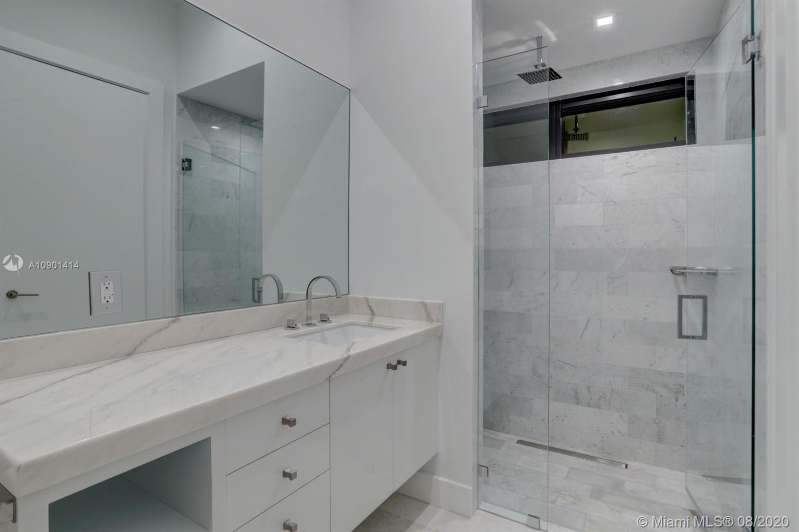 SEA ISLAND - Residential