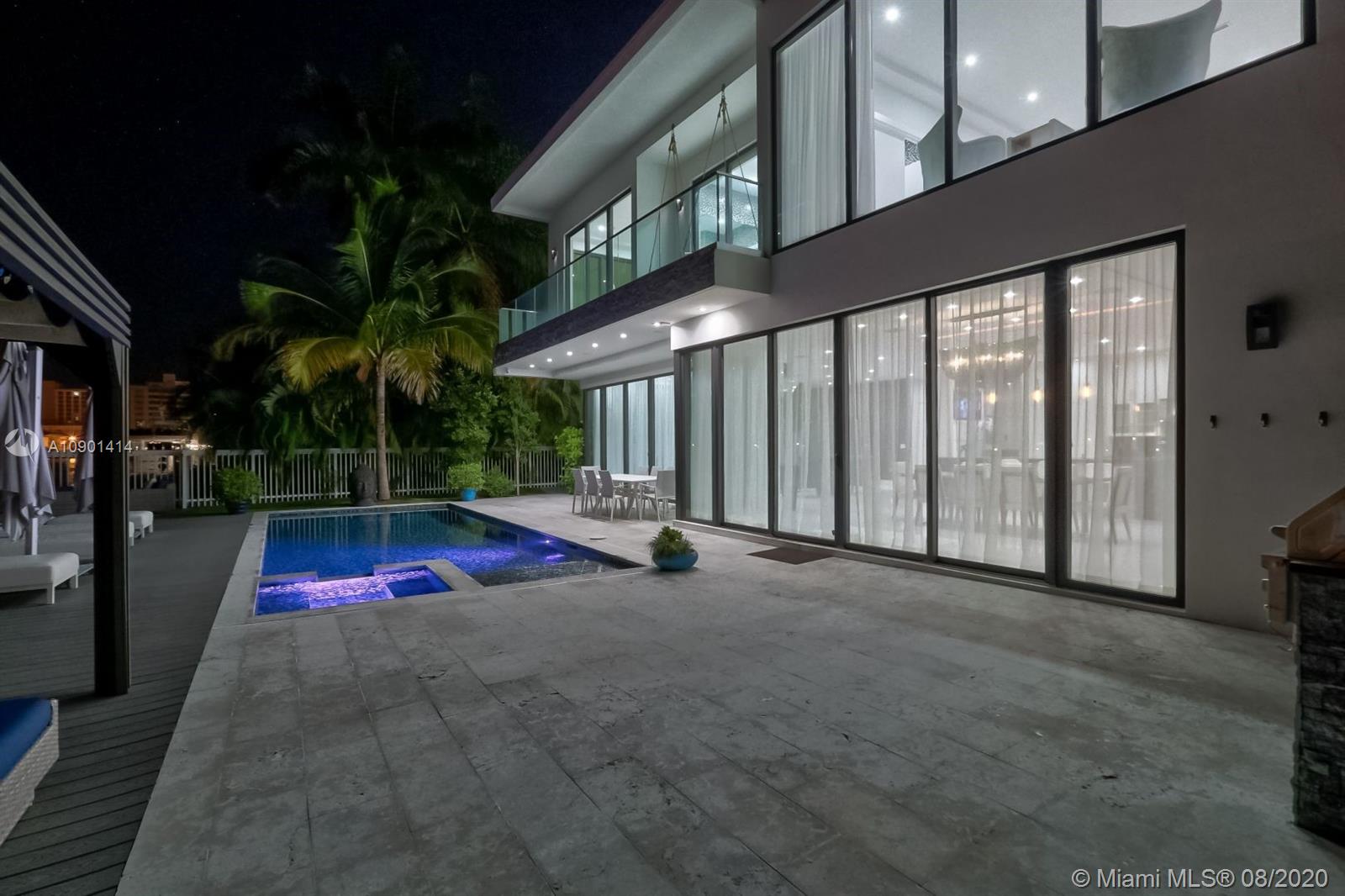 SEA ISLAND - Residential