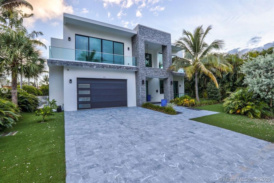 Welcome to this gorgeous, contemporary waterfront home in Seven Isles, one of Fort Lauderdale's most desired areas. Enjoy the beautiful canal views from your open concept gourmet gas kitchen and dining area that leads out to the pool. Home also includes a living area with its own dedicated wine cellar, and open space rooftop with full 360 degree views. Perfect for boaters with a 76 ft dock and direct ocean access. Walking distance to Fort Lauderdale's famous beaches and restaurants, and just a short drive to 2 international airports.