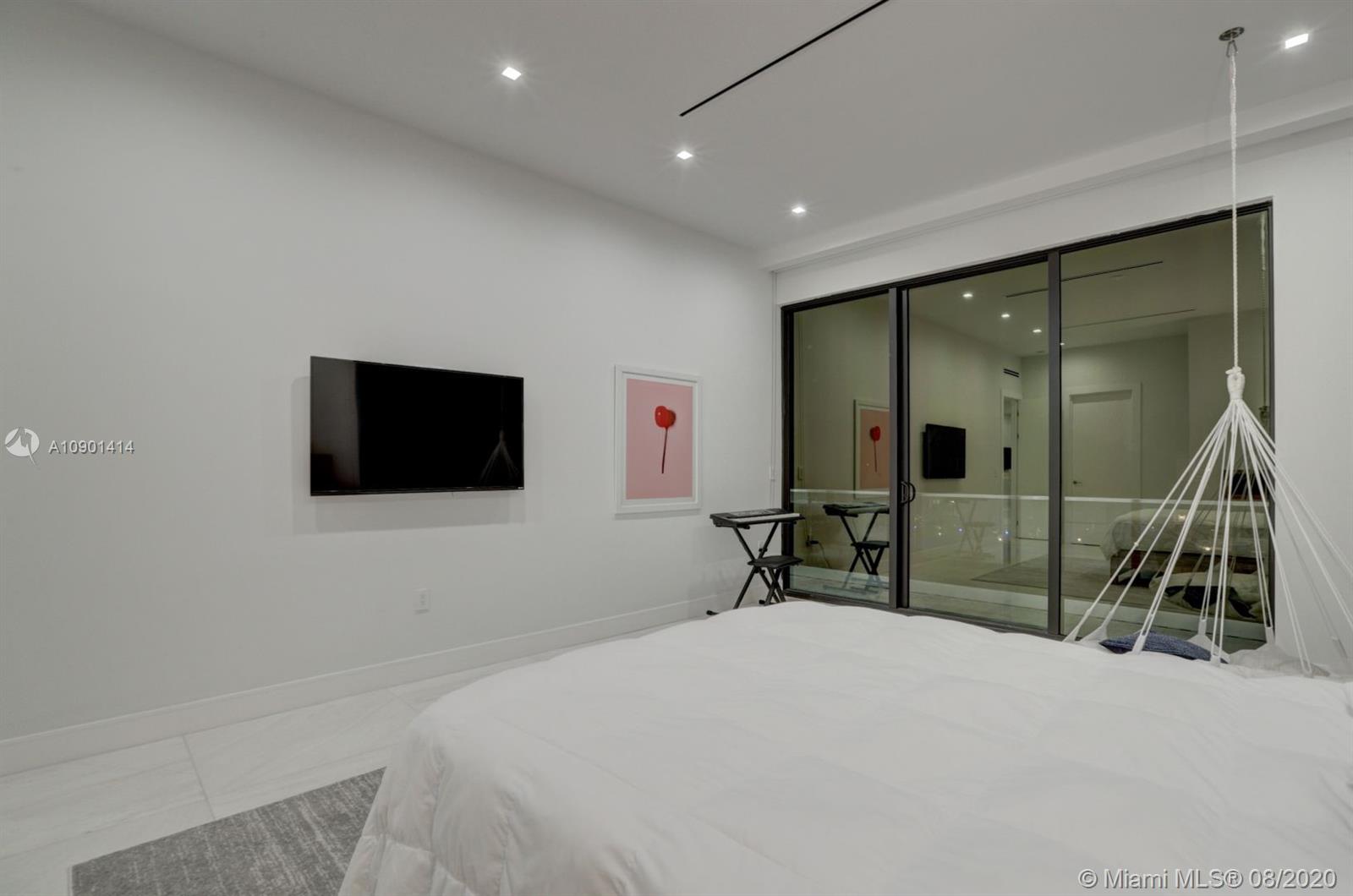 SEA ISLAND - Residential