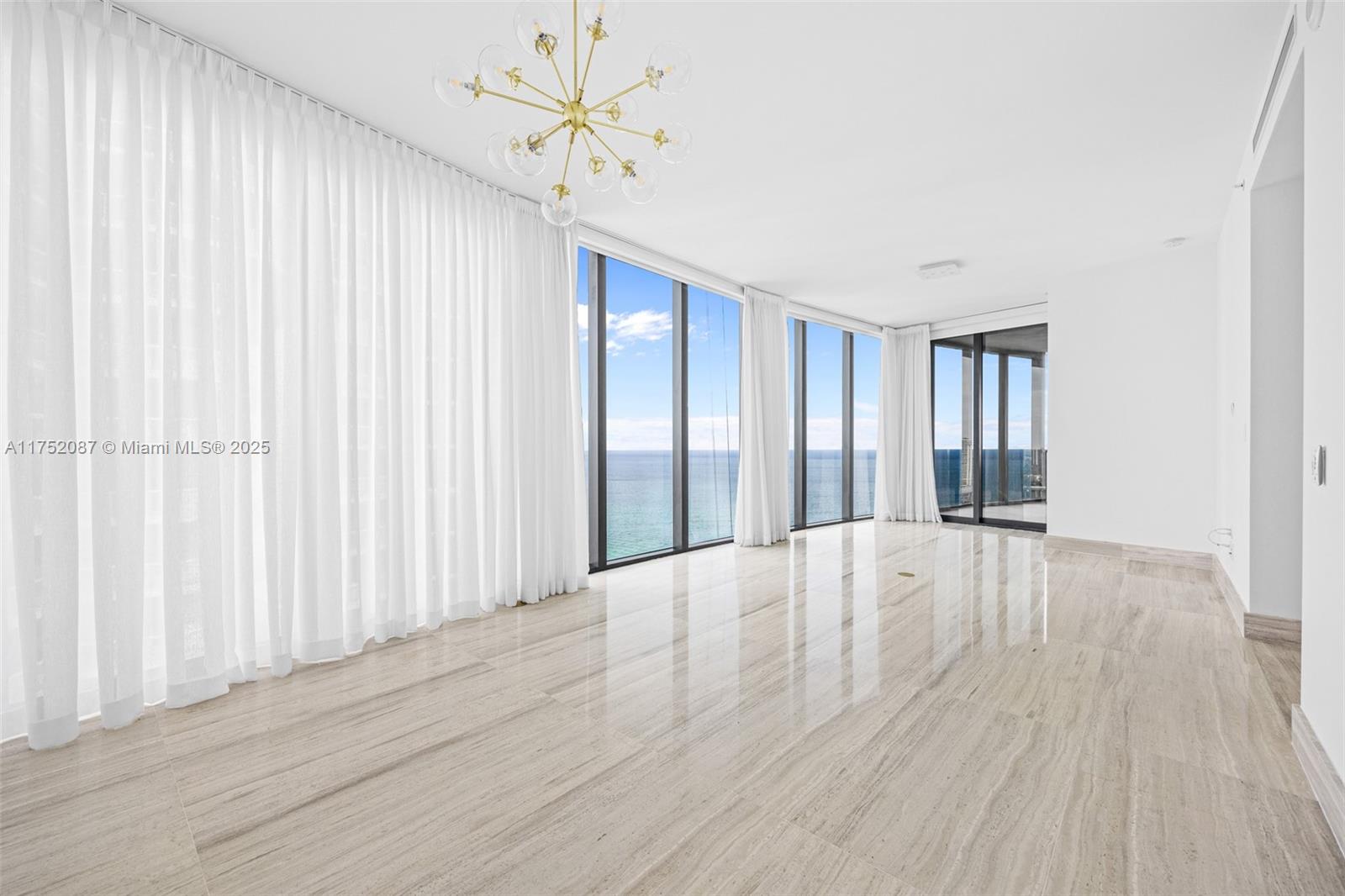 18555 COLLINS AVENUE COND - Residential