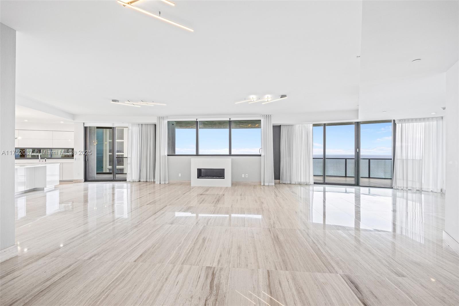 18555 COLLINS AVENUE COND - Residential