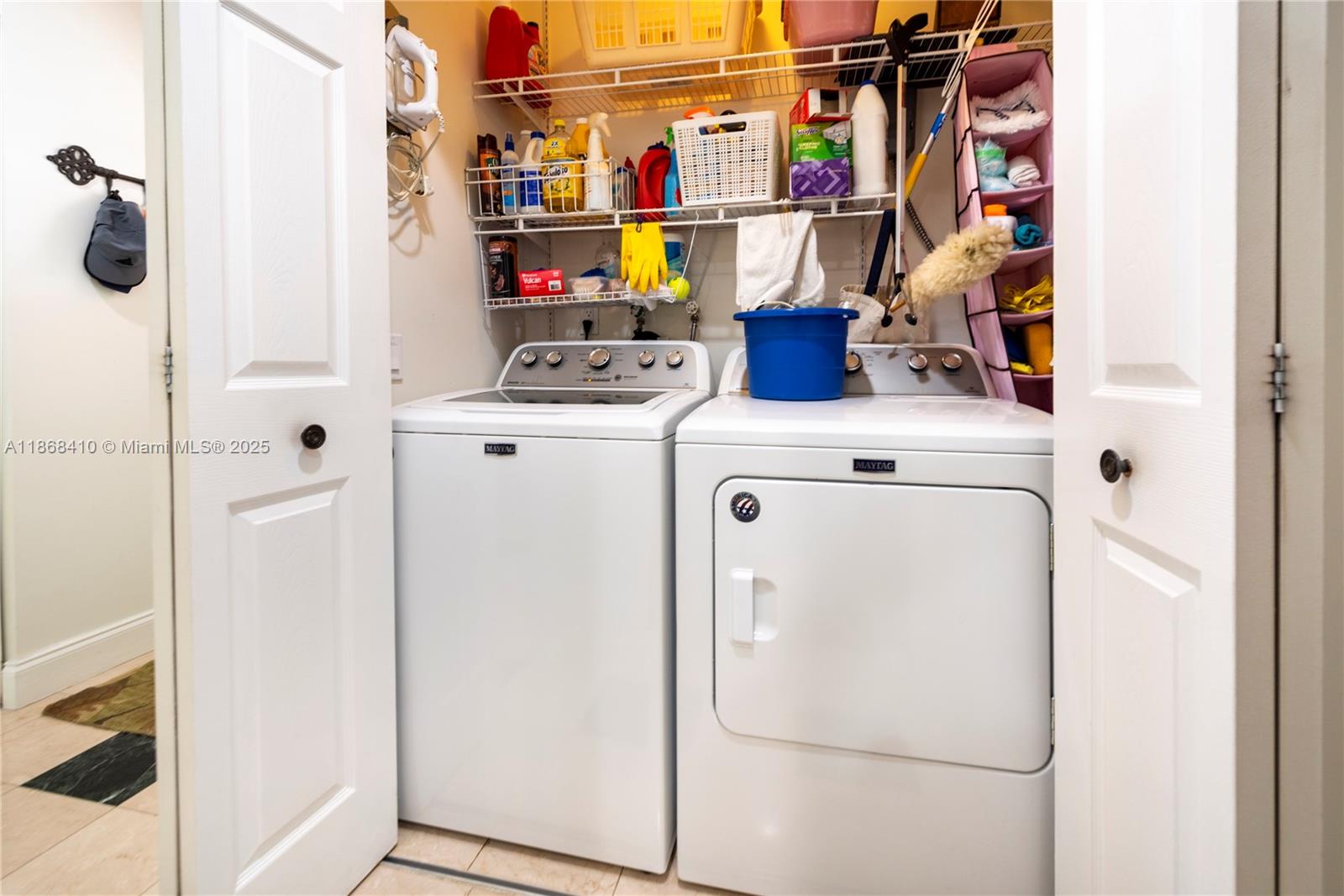 COUNTRY ISLES GARDEN HOME - Residential