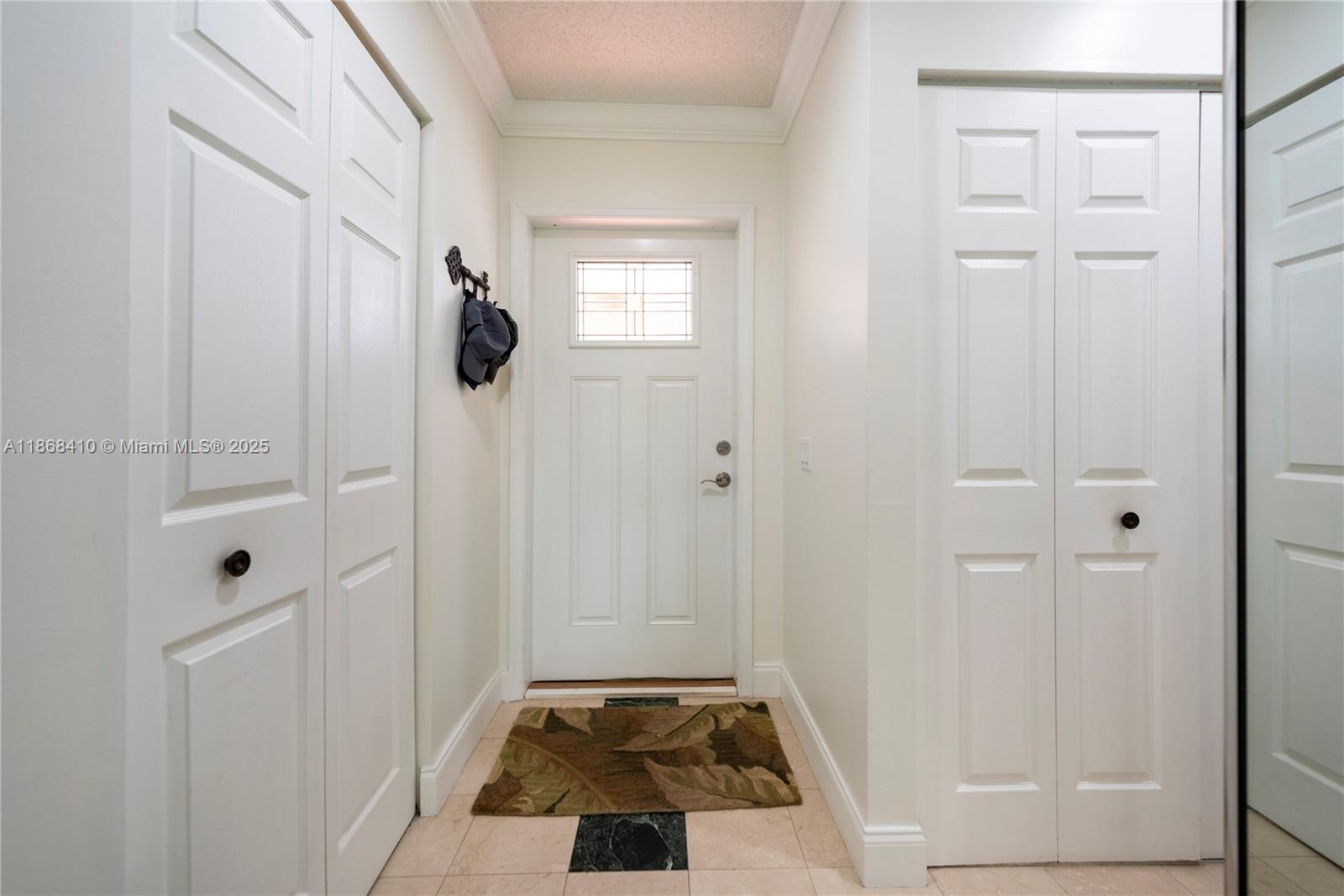 COUNTRY ISLES GARDEN HOME - Residential