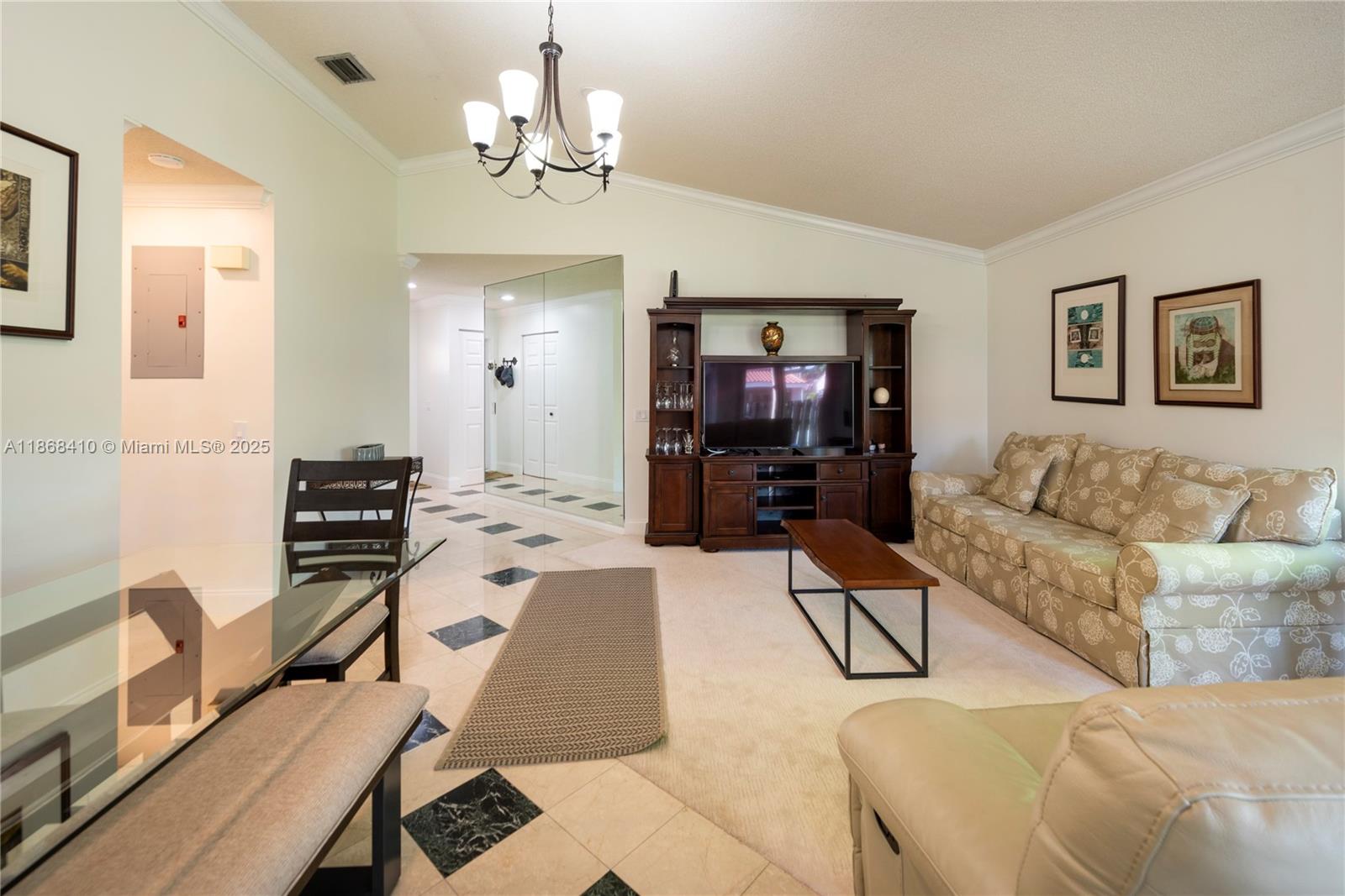 COUNTRY ISLES GARDEN HOME - Residential