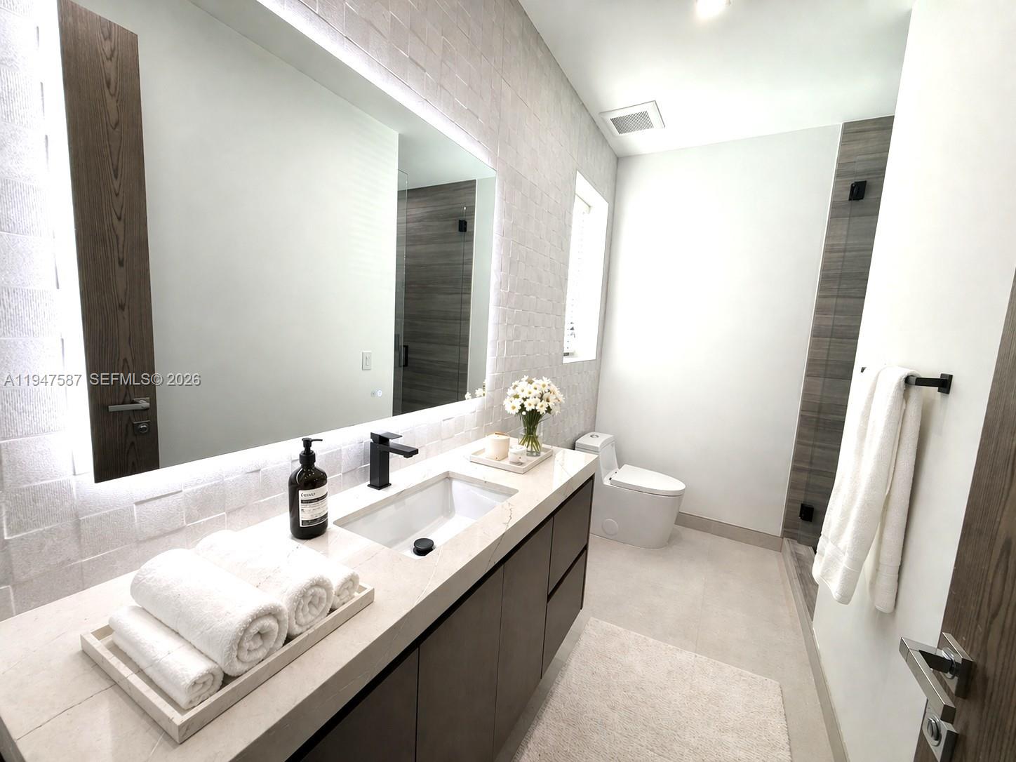 PINEWOOD PLACE RESUB PT - Residential