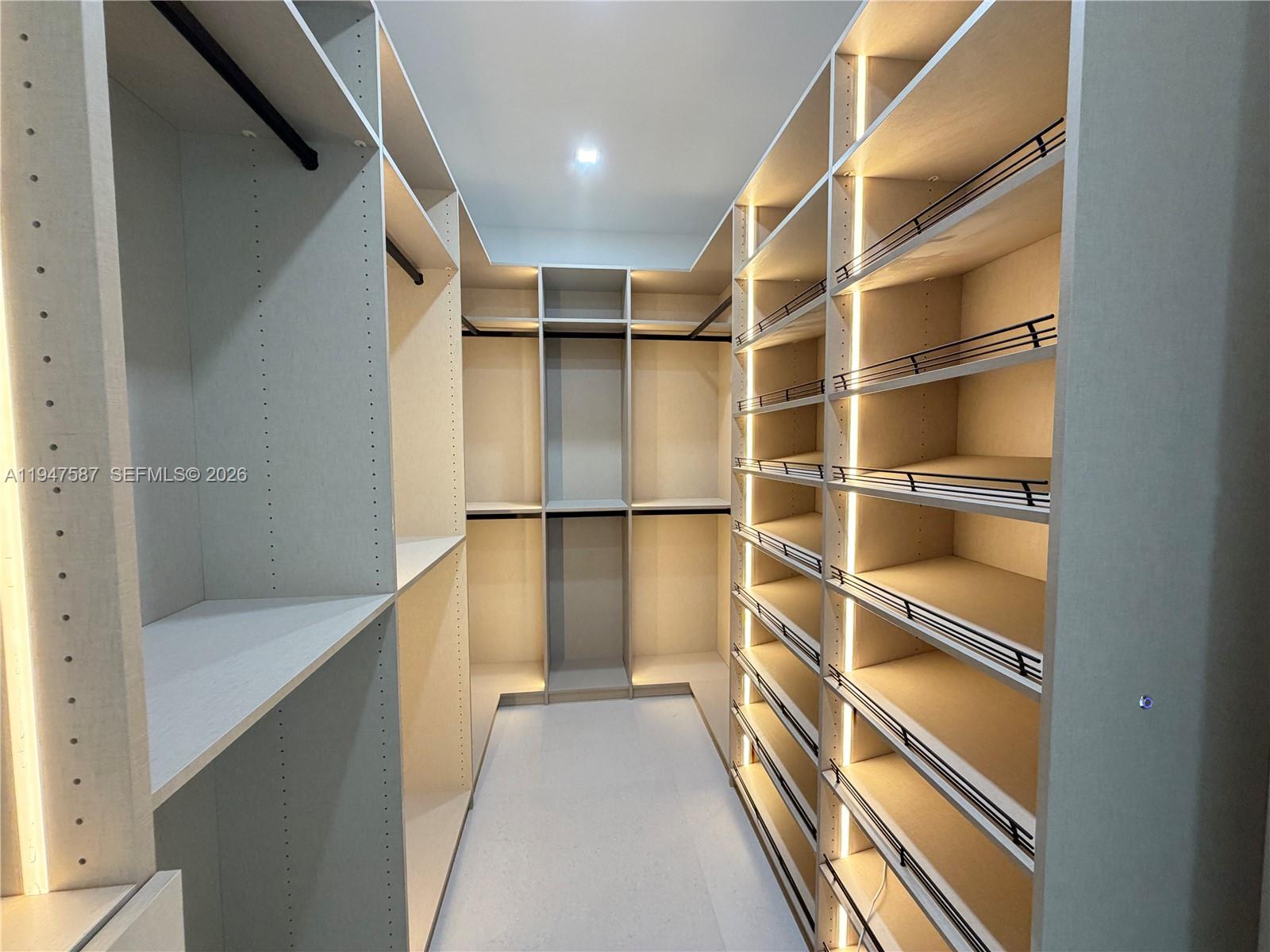 PINEWOOD PLACE RESUB PT - Residential
