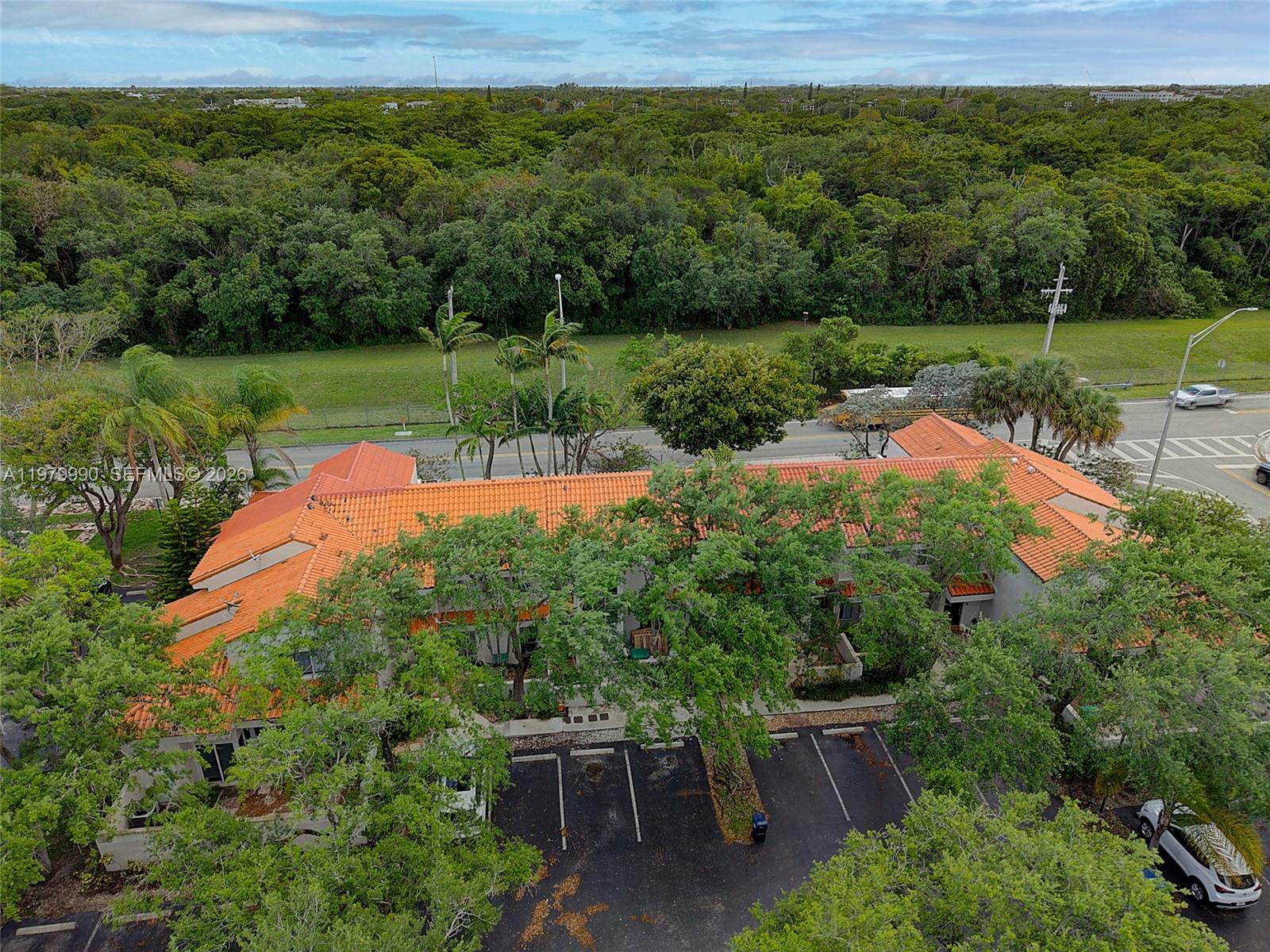 SUNSET ON THE PARK SEC 1 - Residential