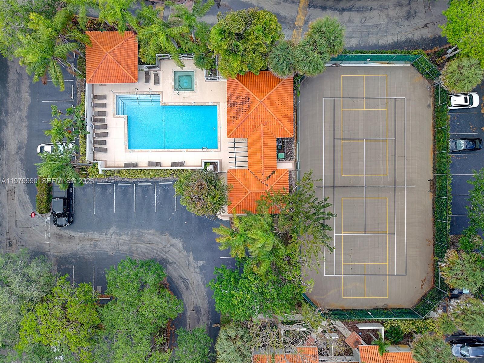 SUNSET ON THE PARK SEC 1 - Residential