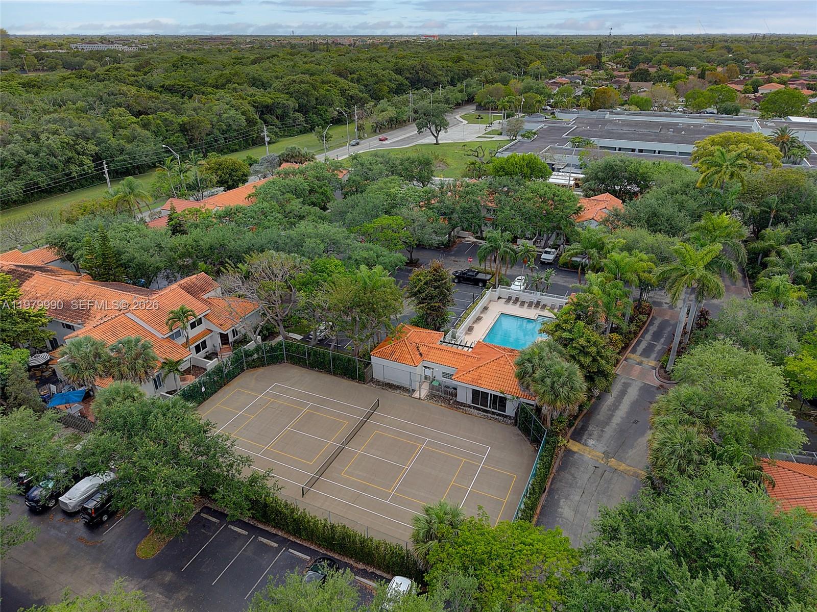 SUNSET ON THE PARK SEC 1 - Residential