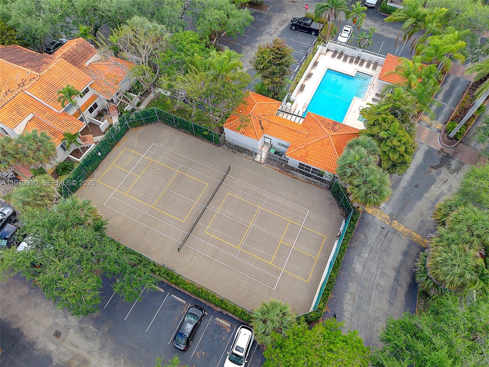 SUNSET ON THE PARK SEC 1 - Residential