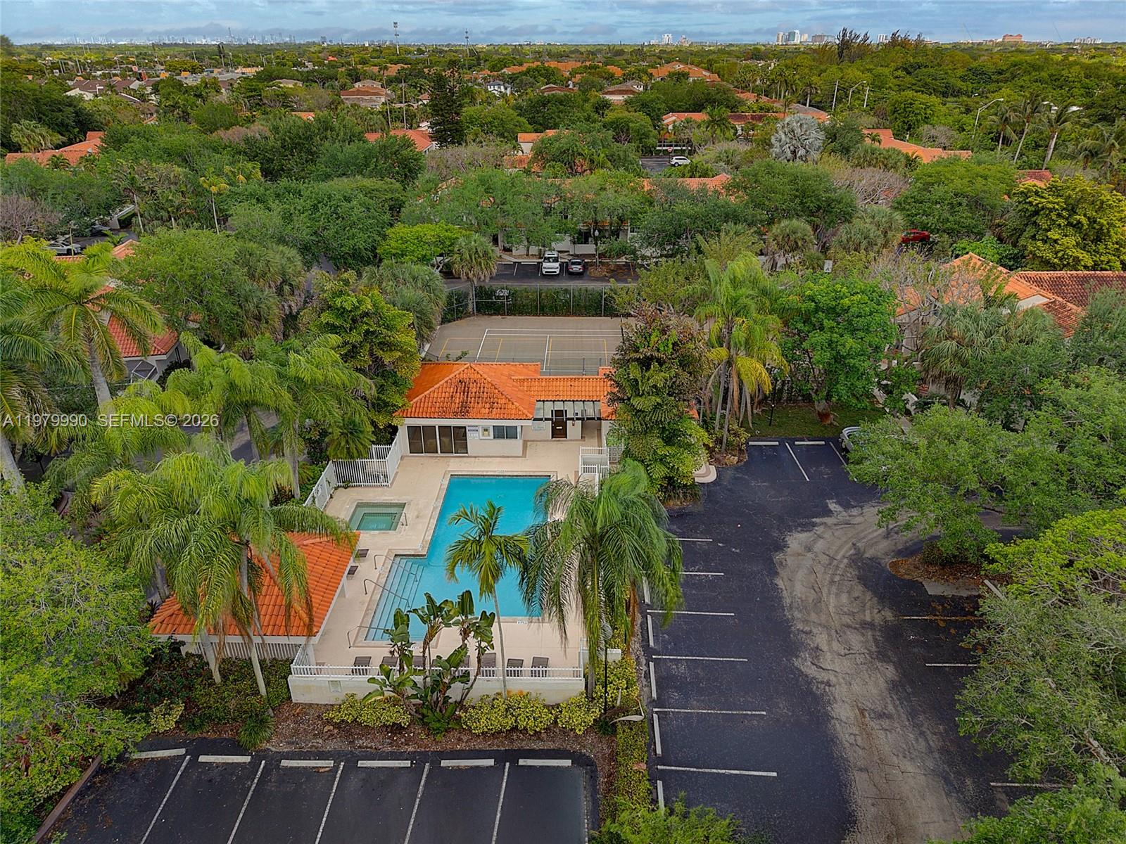 SUNSET ON THE PARK SEC 1 - Residential