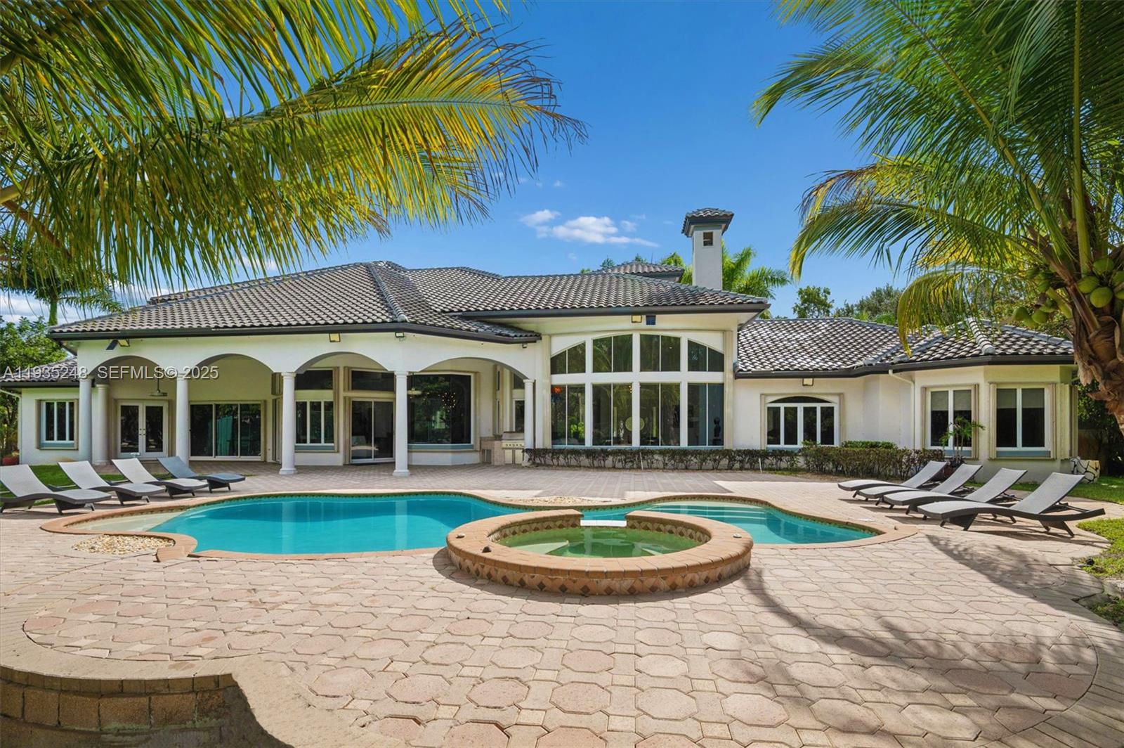 WINDMILL RANCH ESTATES - Residential