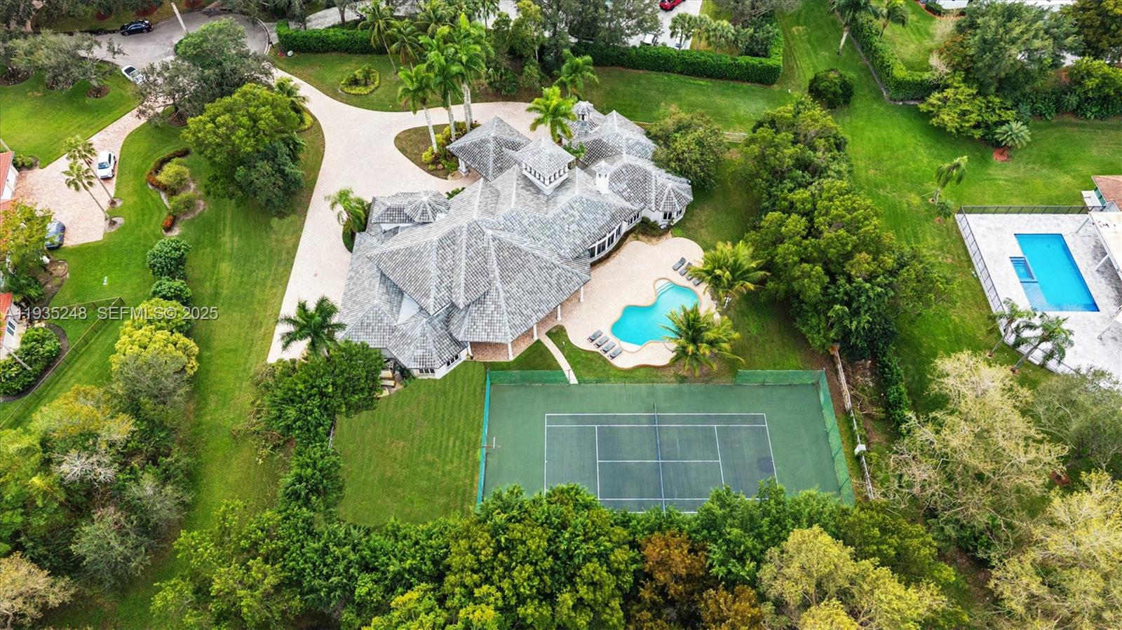 WINDMILL RANCH ESTATES - Residential