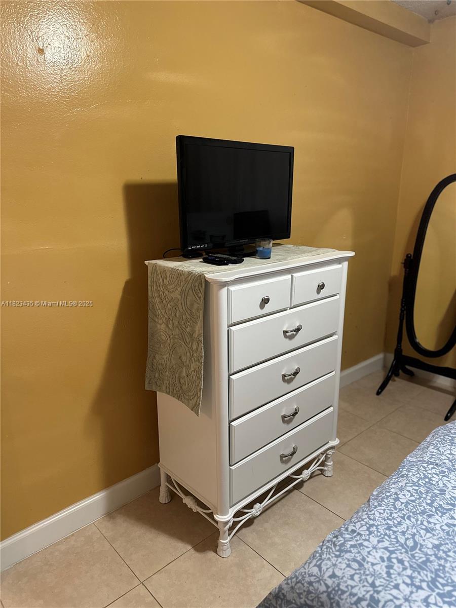 VILLA BISCAYA JARDINES CO - Residential