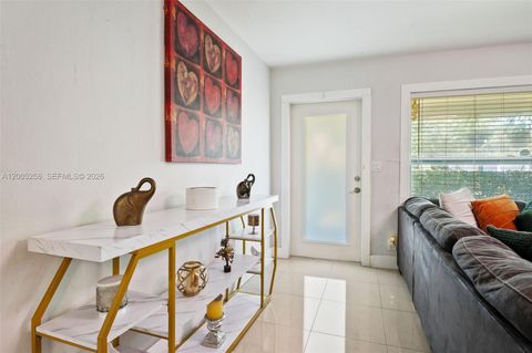 Tiny photo for 541 SW 38th Ave, Fort Lauderdale, FL 33312 (MLS # A12005258)
