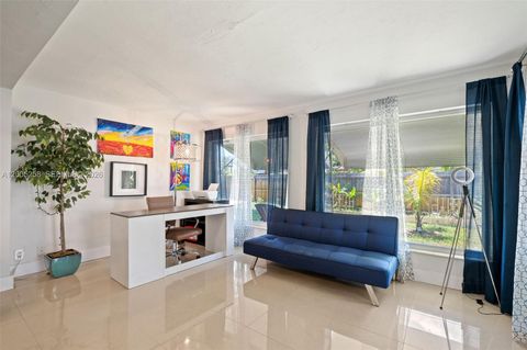 Tiny photo for 541 SW 38th Ave, Fort Lauderdale, FL 33312 (MLS # A12005258)