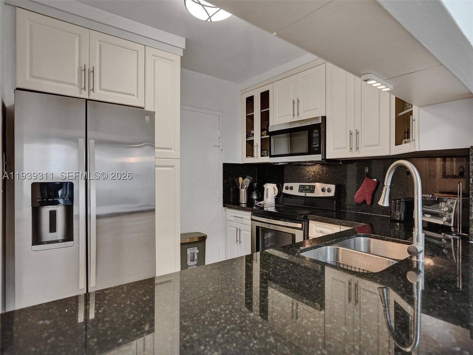 3725 S Ocean Dr 520