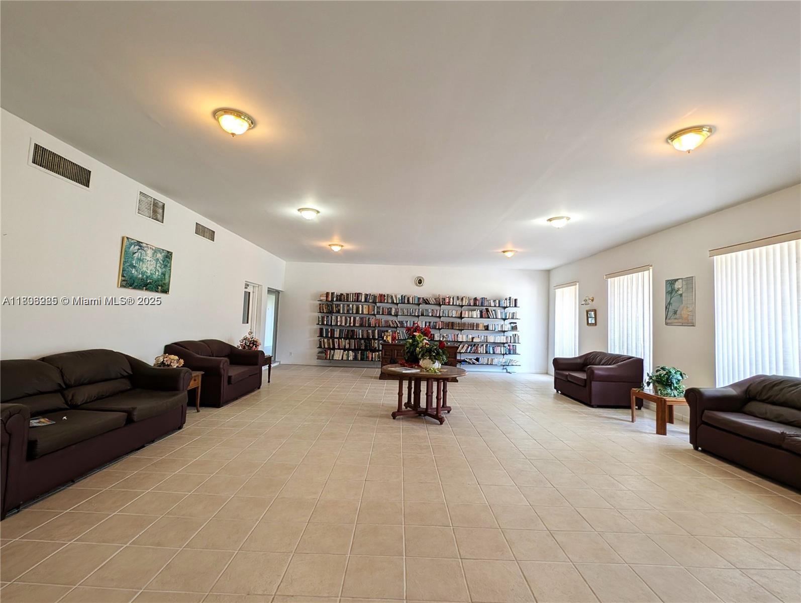 PARK SOUTH TEN INC CONDO - Residential