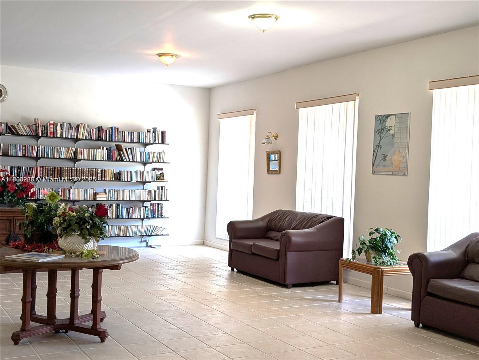 PARK SOUTH TEN INC CONDO - Residential