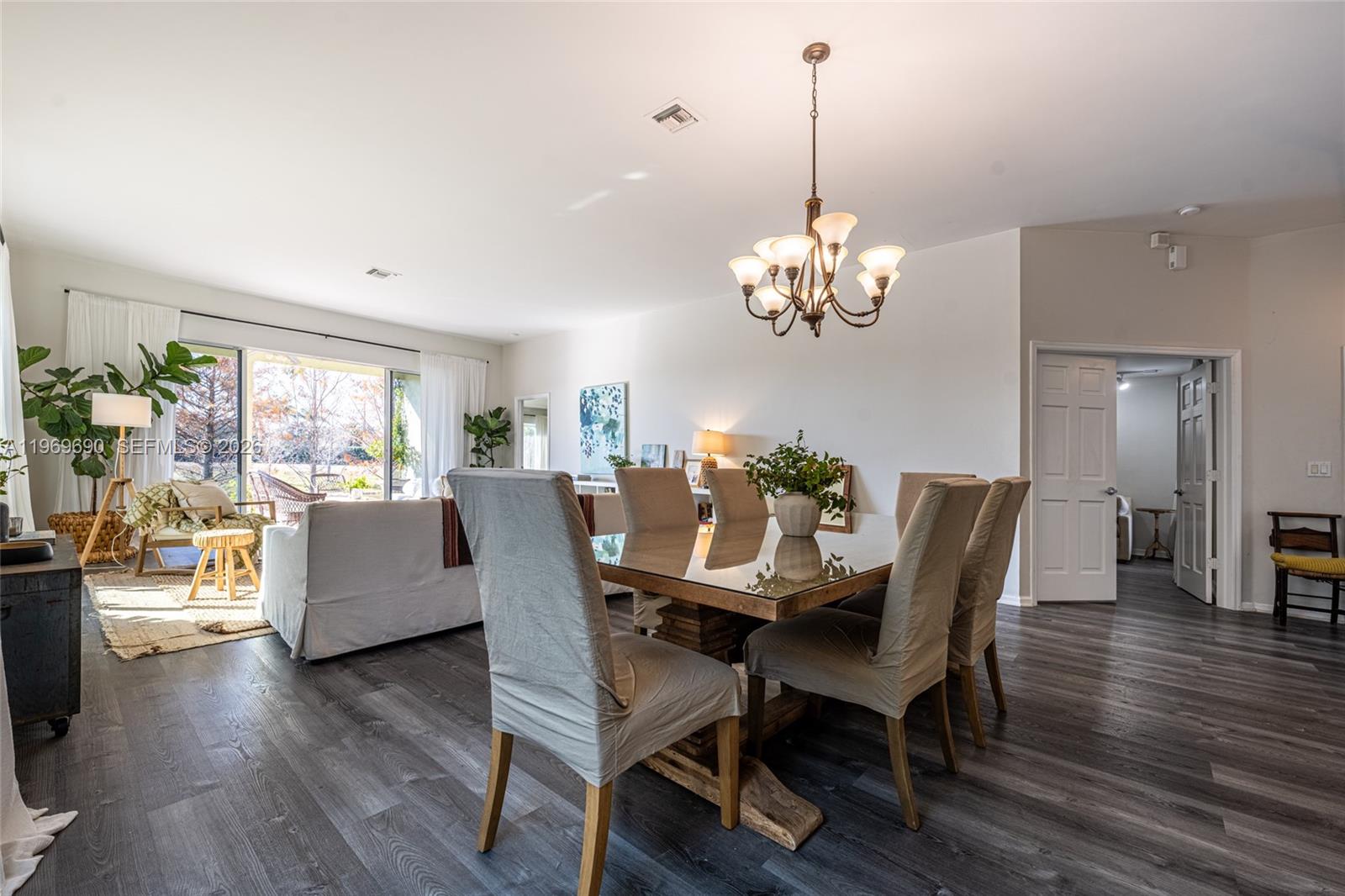 2668 Country Golf Dr