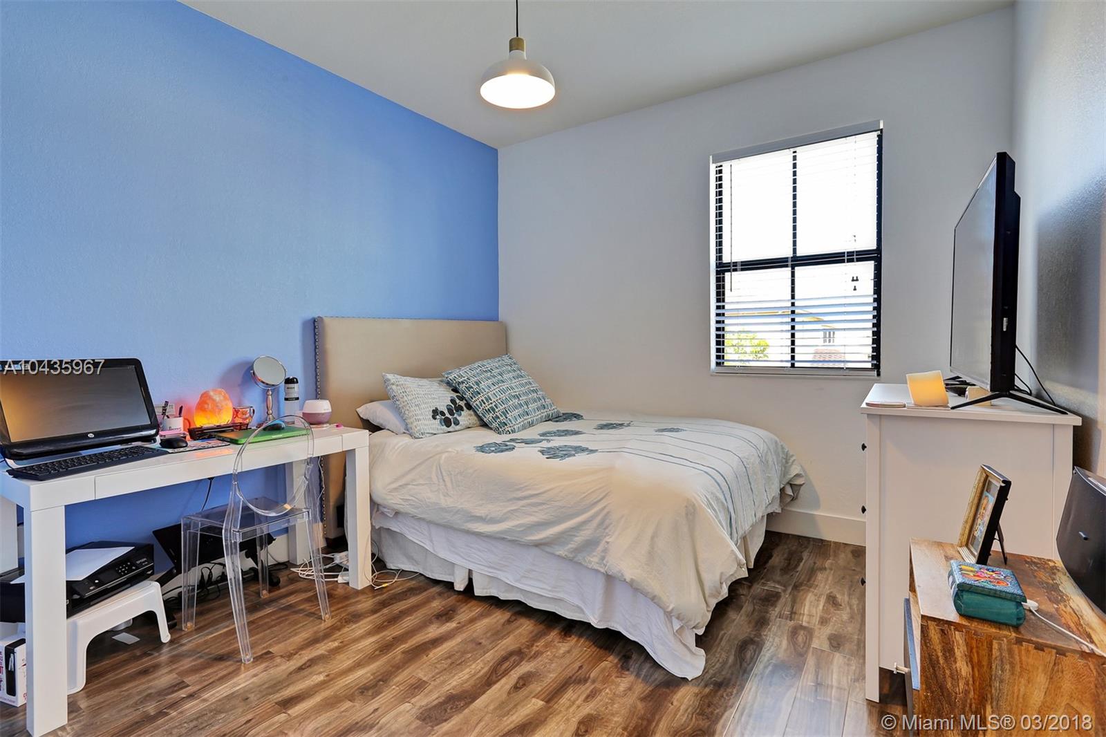 GARDEN ESTATES AT THE HAM - Residential