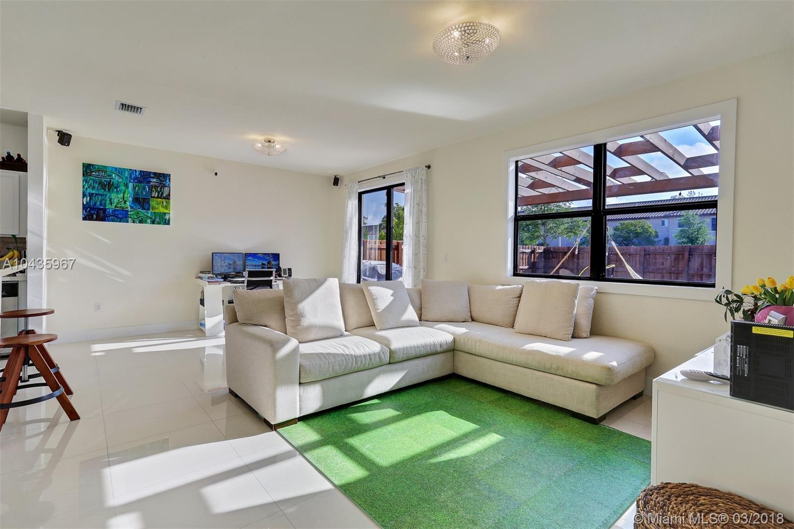 GARDEN ESTATES AT THE HAM - Residential