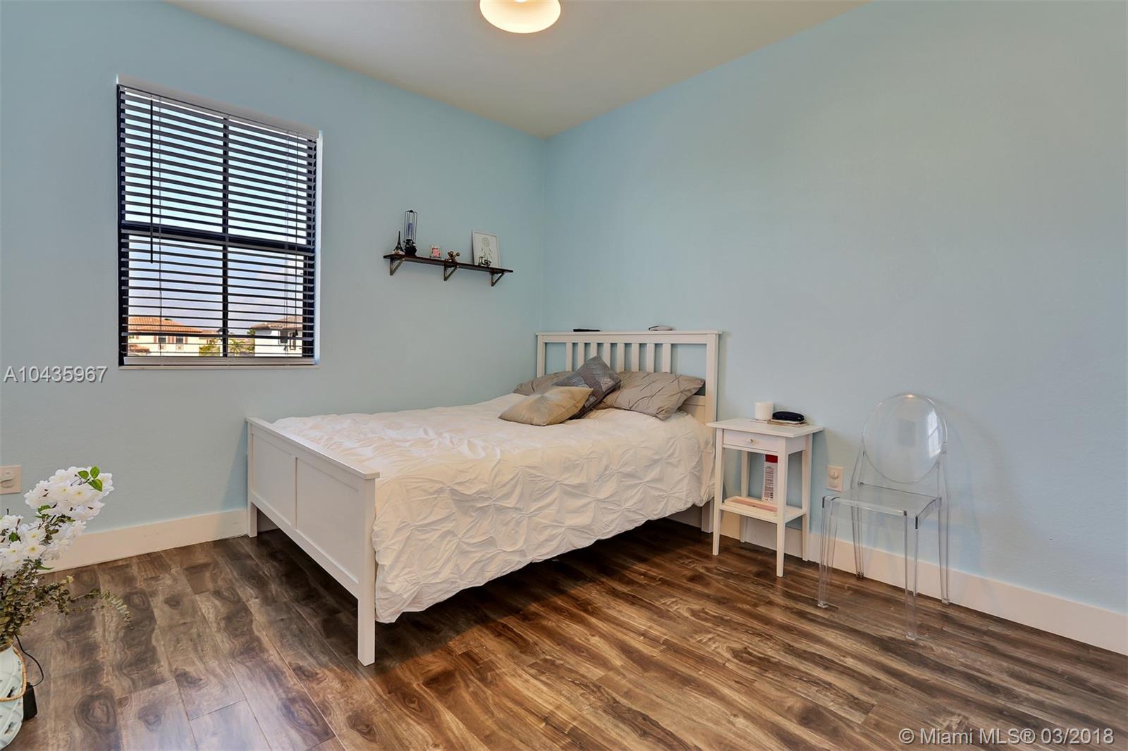 GARDEN ESTATES AT THE HAM - Residential