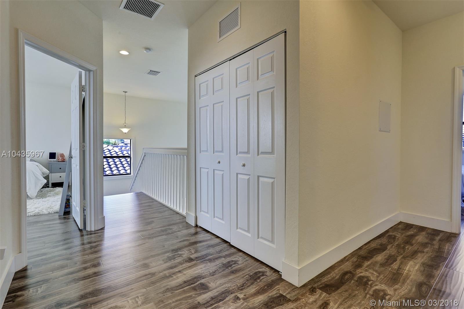 GARDEN ESTATES AT THE HAM - Residential