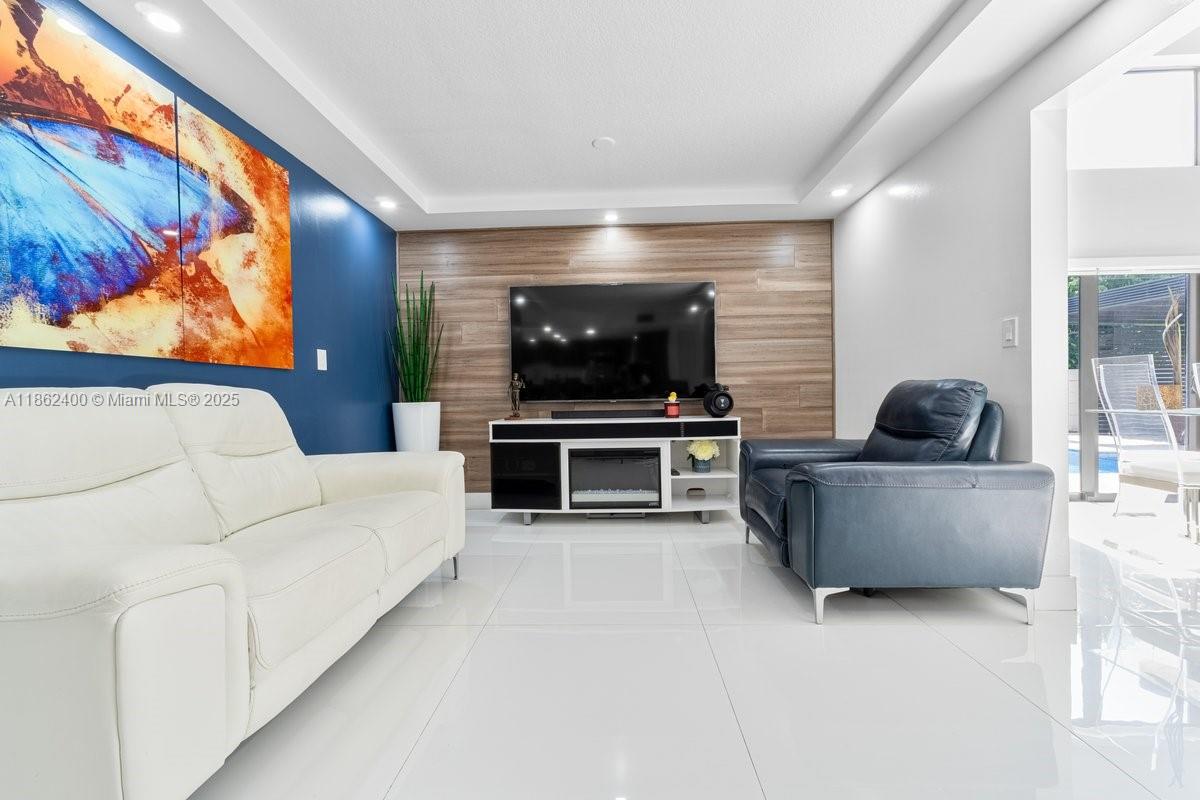 SUNNYVIEW SUB - Residential