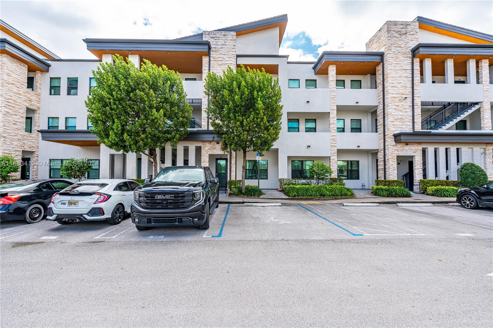 7809 NW 104th Ave 32