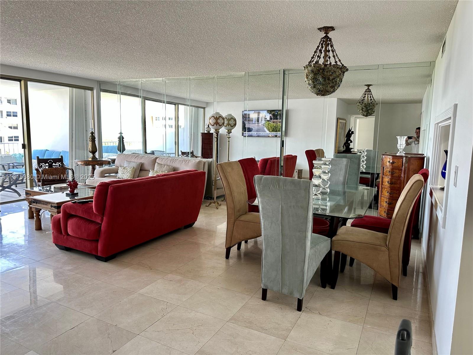 COMMODORE CLUB SOUTH COND - Residential Lease