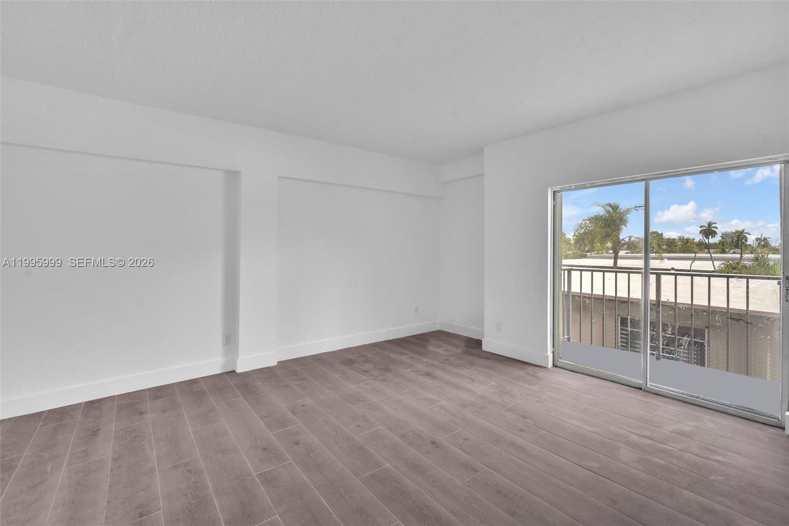 APARTMENTS ENCHANTE CONDO - Residential